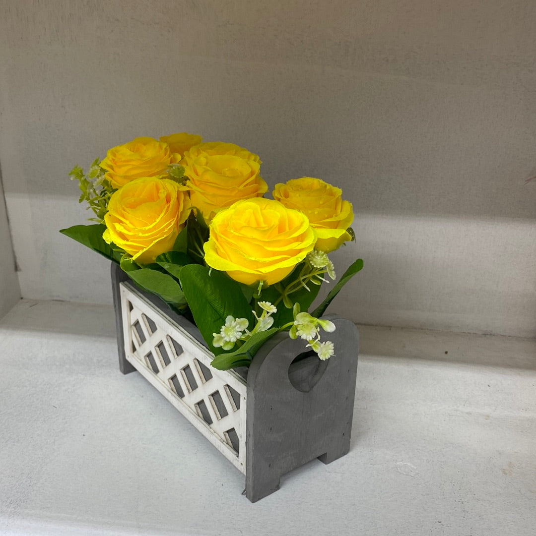 Artificial Plastic Plants Rose Yellow 仿真玫瑰盆栽